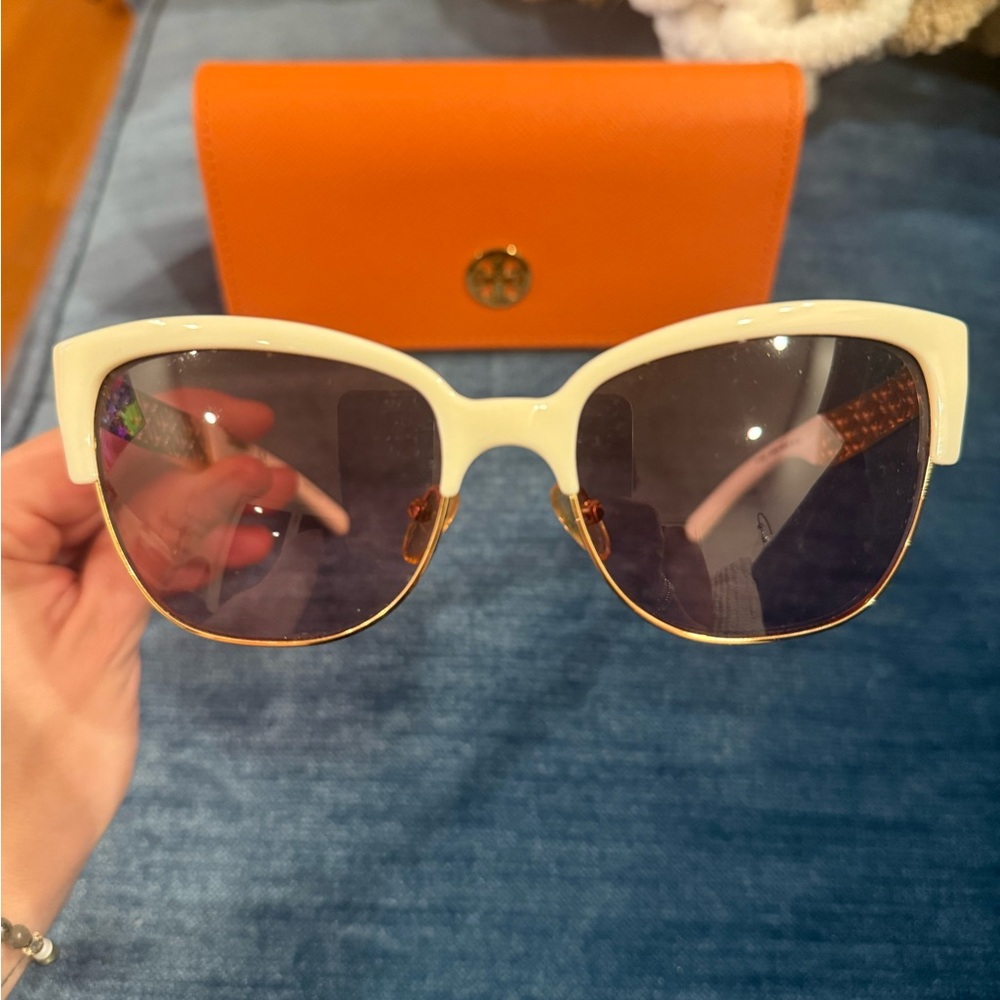 Tory Burch White Sunglasses with Orange Case
